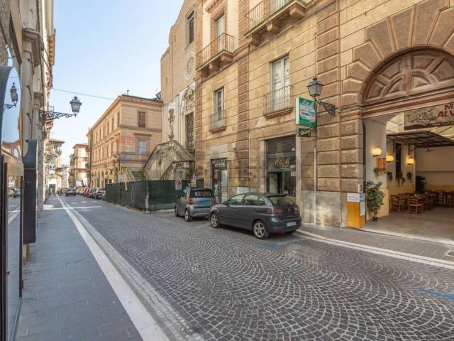 Locale in vendita di 327 m² in Corso Marrucino, 27