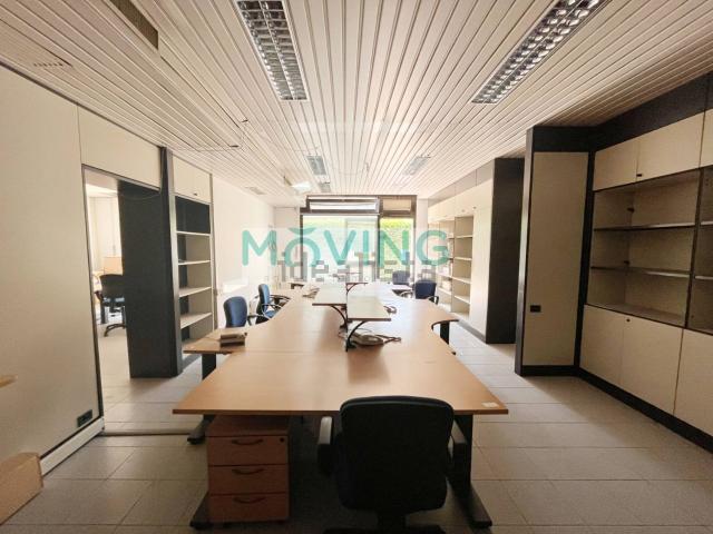 Locale in vendita di 329 m² in Via Ca’ Rossa, 21