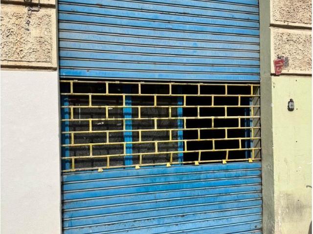 Locale in vendita di 32 m² in Via Antonino Mongitore