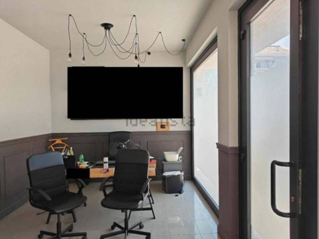 Locale in vendita di 32 m² in Via Mincio