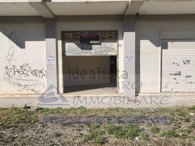 Locale in vendita di 32 m² in Via Napoli, 283