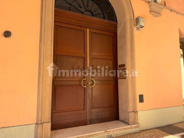 Locale in vendita di 32 m² in Via San Felice, 28