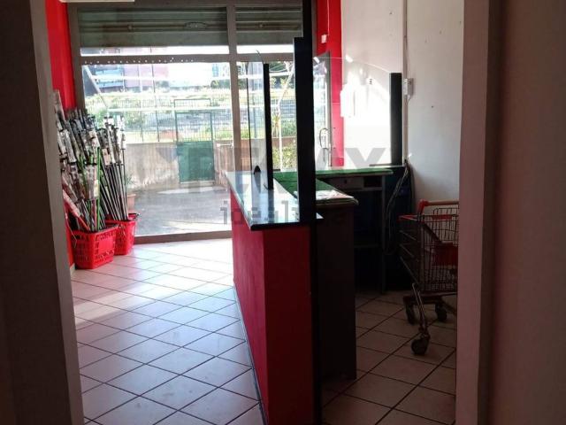 Locale in vendita di 32 m² in Viale Castagnola, 8