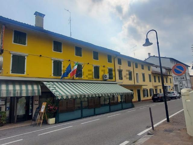 Locale in vendita di 330 m² in Via Giuseppe Garibaldi