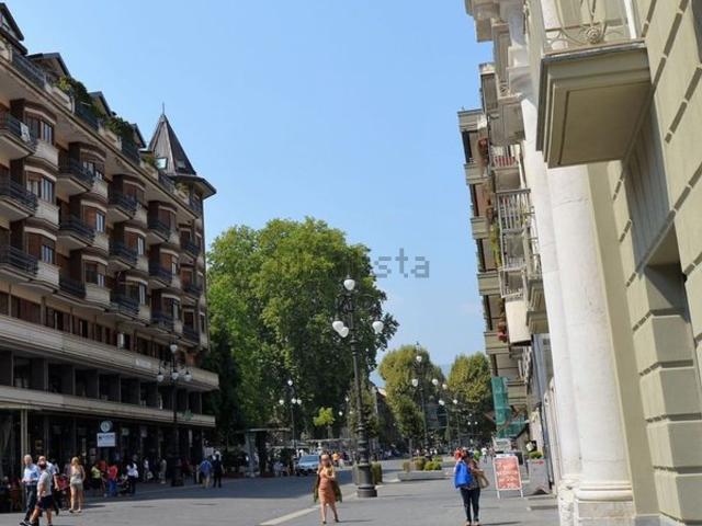 Locale in vendita di 330 m² in Corso Vittorio Emanuele II