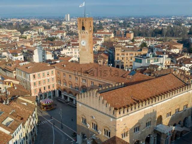 Locale in vendita di 336 m²