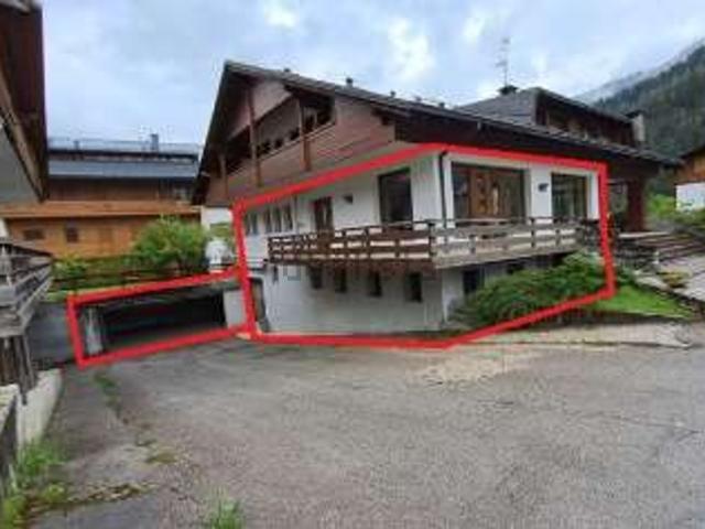 Locale in vendita di 337 m² in Via Pause