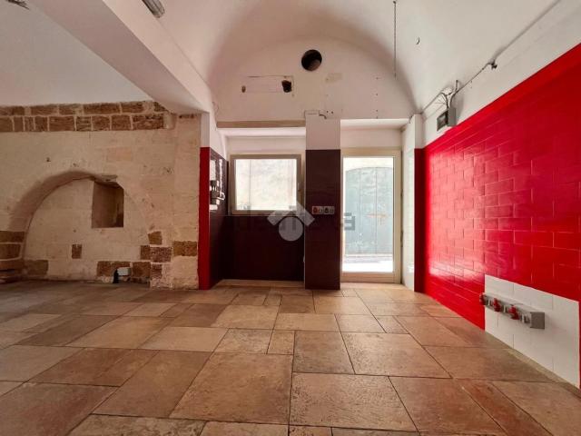 Locale in vendita di 37 m² in Piazza Antonio Criscuolo, 21