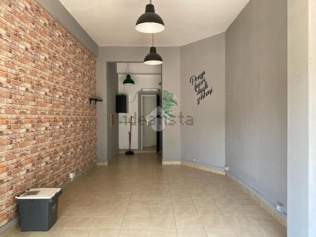 Locale in vendita di 37 m² in Via del Casale Agostinelli, 158
