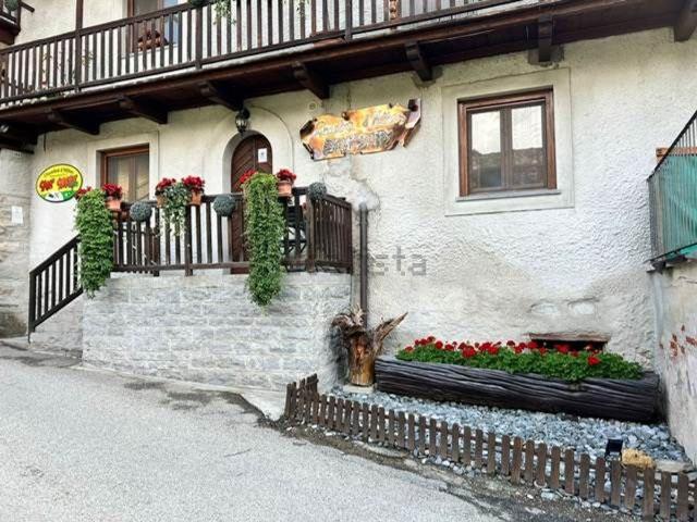 Locale in vendita di 340 m²