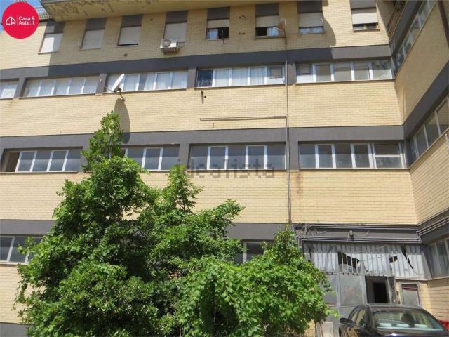 Locale in vendita di 344 m² in Via Fonte Zoppa