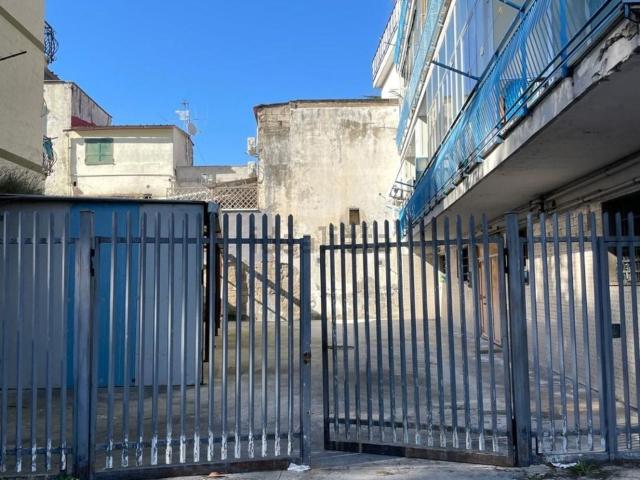 Locale in vendita di 345 m²