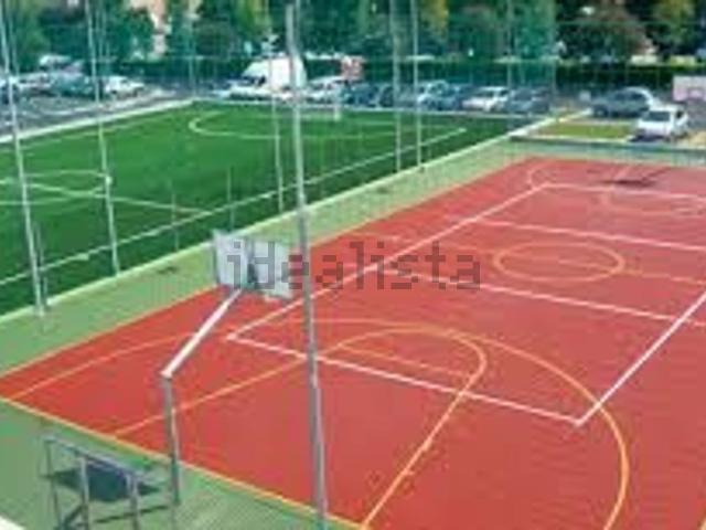 Locale in vendita di 345 m² in Via Girolamo Caggianelli, 6