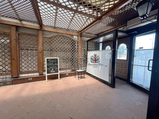 Locale in vendita di 346 m² in Via Marco D&apos Agrate, 31