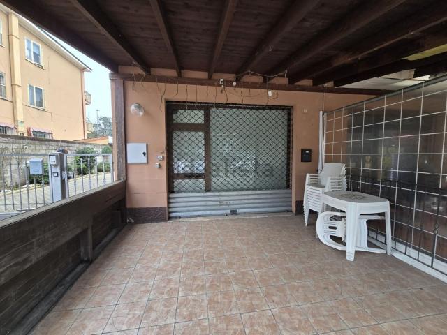 Locale in vendita di 34 m² in Via Bentivoglio, 191