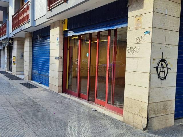 Locale in vendita di 350 m² in Via Sabotino, 77