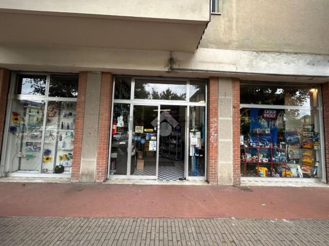 Locale in vendita di 350 m² in Corso Genova
