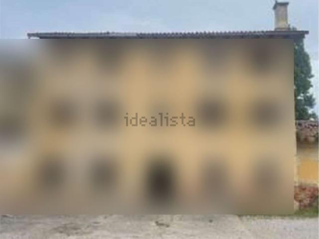 Locale in vendita di 3520 m² in Via Pramorin, 11