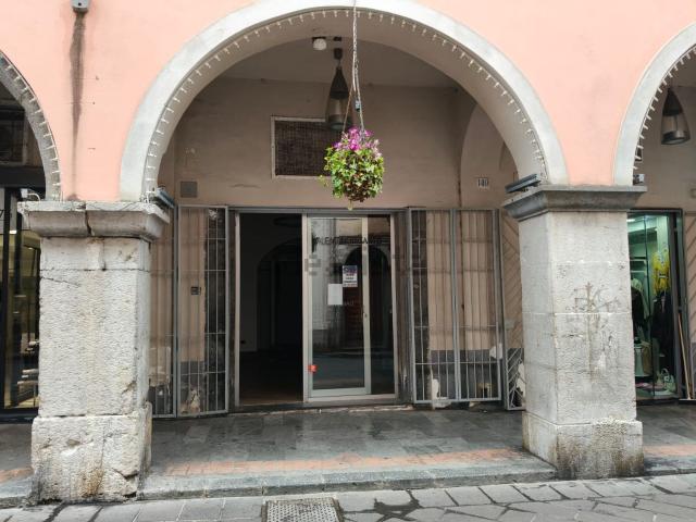 Locale in vendita di 35 m² in Corso Umberto I