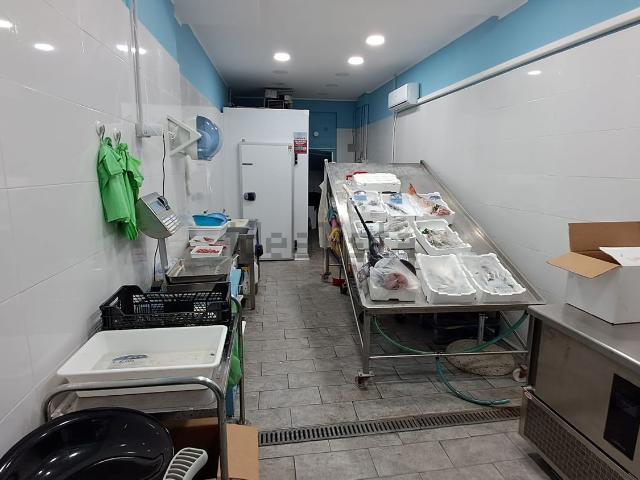 Locale in vendita di 35 m² in Largo Padre Leonardo Bello