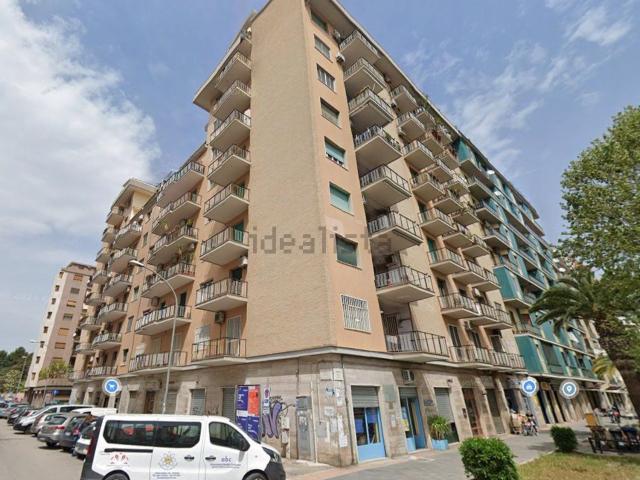 Locale in vendita di 35 m² in Via Alberto Testi, 3