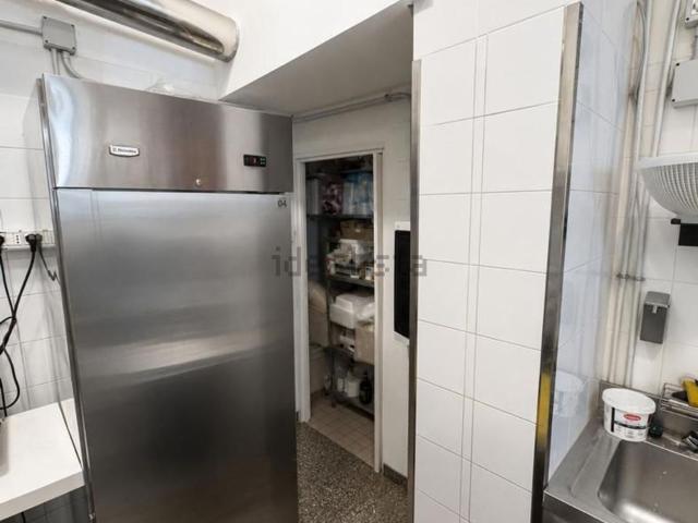 Locale in vendita di 35 m² in Via Faleria, 65