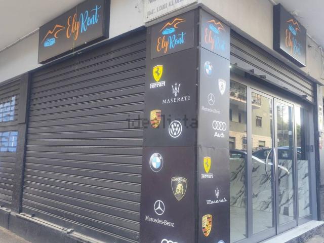 Locale in vendita di 35 m² in Via Francesco Provenzale, 39