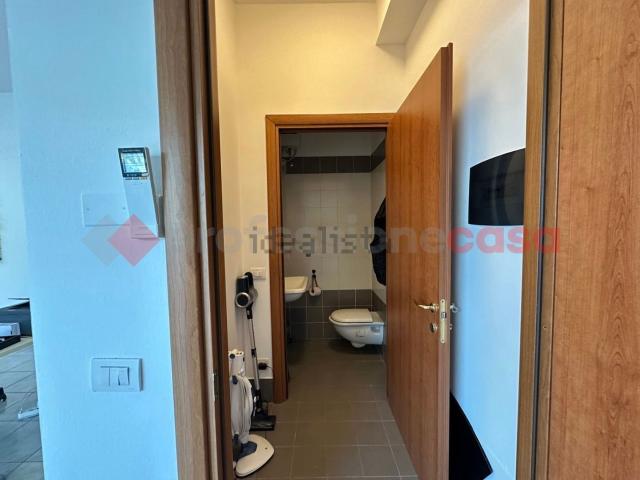 Locale in vendita di 35 m² in Via Giacomo Matteotti, 32