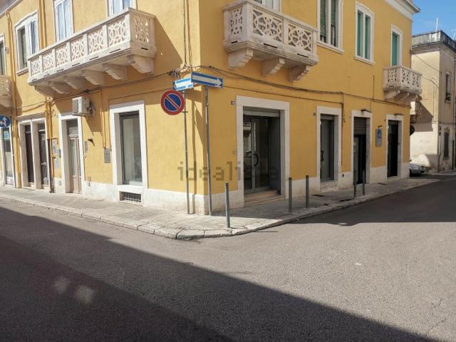 Locale in vendita di 35 m² in Via Giuseppe Grassi, 12