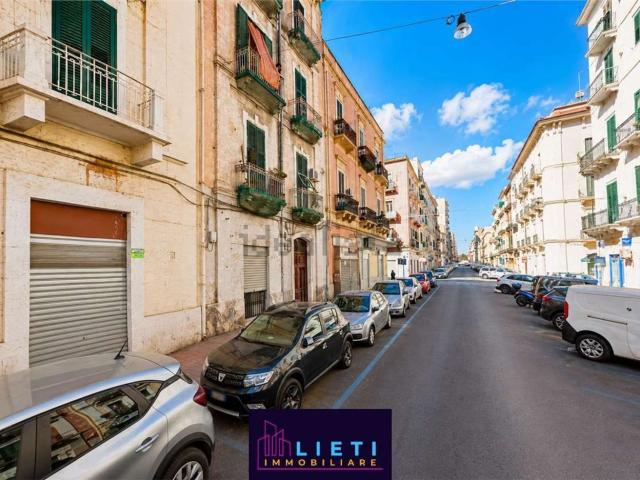 Locale in vendita di 35 m² in Via Regina Elena, 78