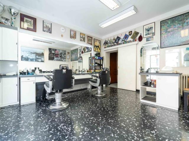 Locale in vendita di 35 m² in Via Riccardo Pitteri, 3