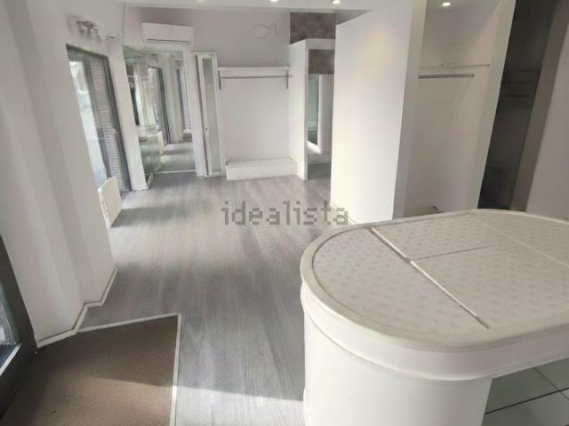 Locale in vendita di 35 m²