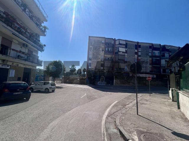 Locale in vendita di 35 m²