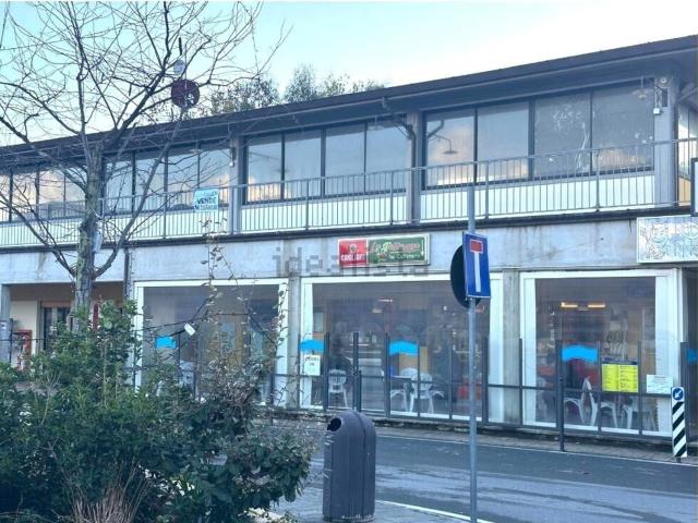 Locale in vendita di 360 m²