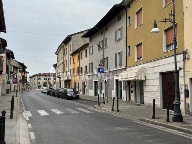 Locale in vendita di 360 m² in Viale Sant&apos Eufemia