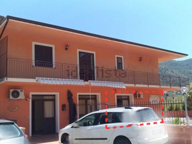 Locale in vendita di 360 m² in Contrada Colonna