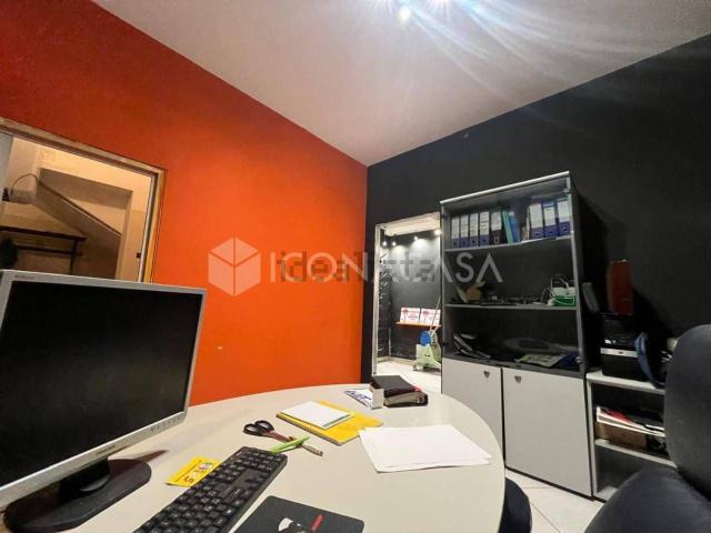Locale in vendita di 360 m² in Corso Umberto I