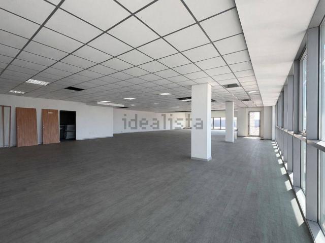 Locale in vendita di 362 m² in Via Niga