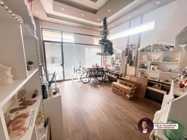 Locale in vendita di 36 m² in Via Roma
