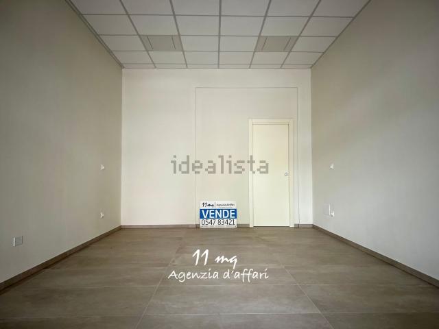 Locale in vendita di 36 m² in Viale Trento, 32