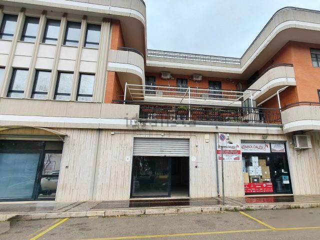 Locale in vendita di 383 m² in Via San Antonio, 163