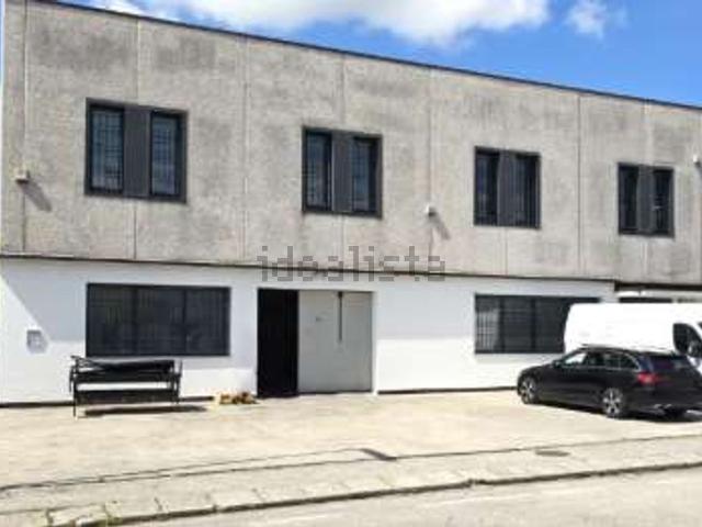 Locale in vendita di 3898 m² in Via dell&apos  Industria
