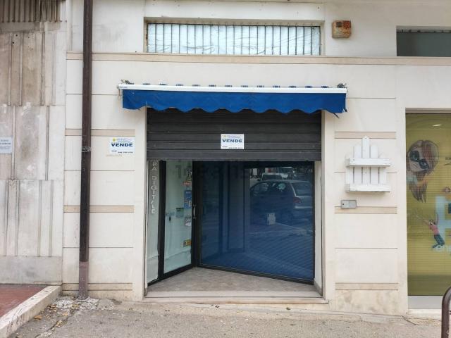 Locale in vendita di 38 m² in Piazza Porta Caldari