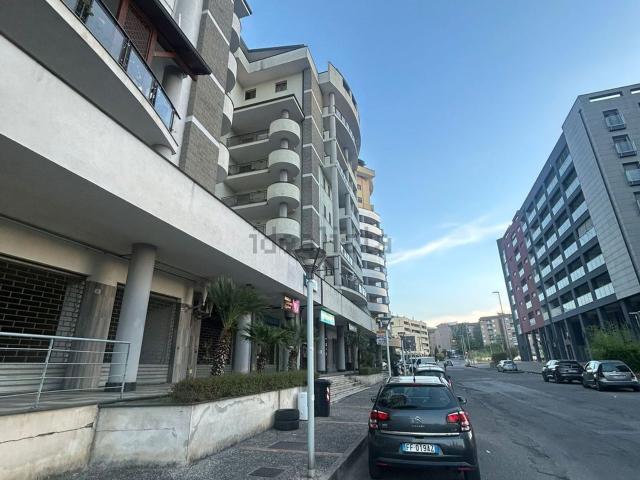 Locale in vendita di 38 m² in Via Antonio Scopelliti, 54