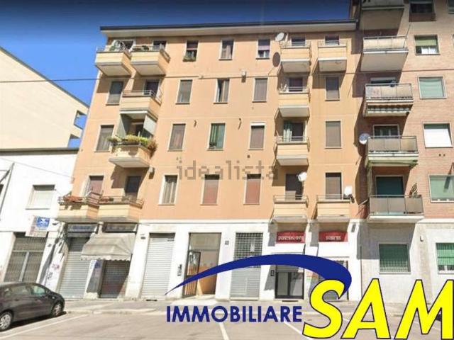 Locale in vendita di 38 m² in Via del Turchino, 21