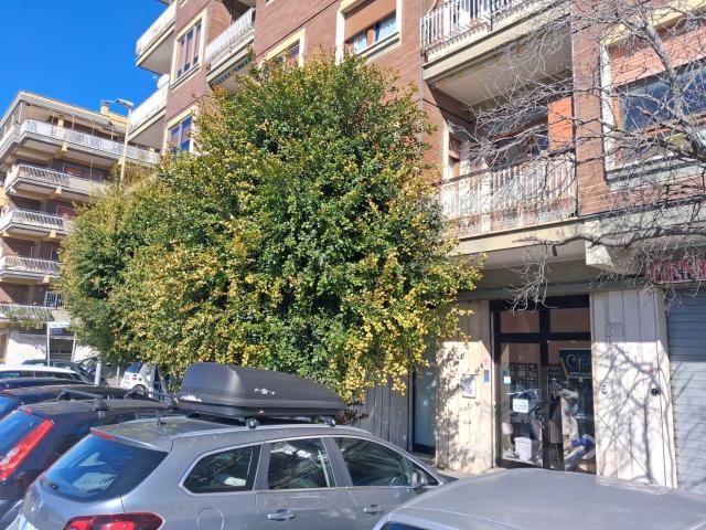 Locale in vendita di 38 m² in Via Mar Rosso