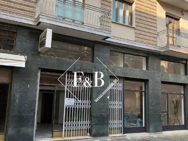 Locale in vendita di 38 m² in Via Ospedale, 16