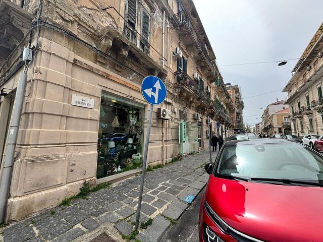 Locale in vendita di 38 m² in Via Risorgimento