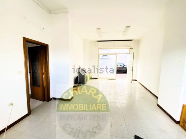 Locale in vendita di 38 m² in Via Roma