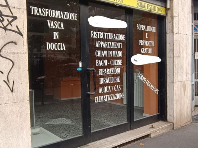 Locale in vendita di 38 m² in Viale Murillo, 48